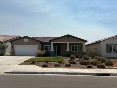 Main picture of 10115 Breitenbush Ave