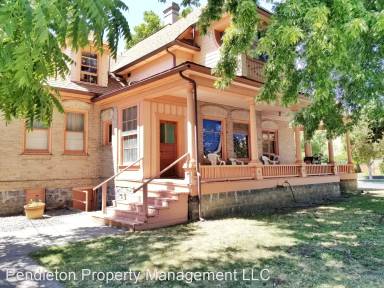 Main picture of 111 SE 5th St