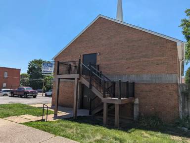 Main picture of 2865 McNair Ave