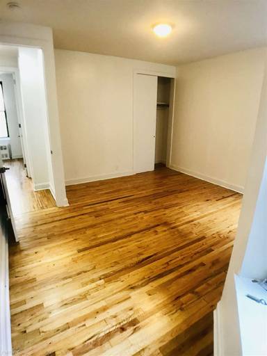 Main picture of 522 W 157th St