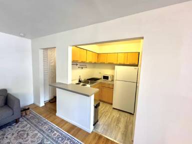 Main picture of 426 W Barry Ave