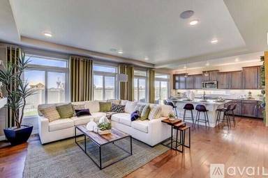 Main picture of 3659 Hazelwood Ln