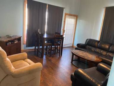 Main picture of 18 Rogge St