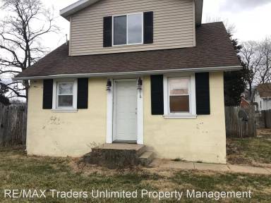 Main picture of 516 S Creve Coeur Ave