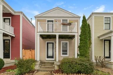 Main picture of 3269 Simeon Bunker St