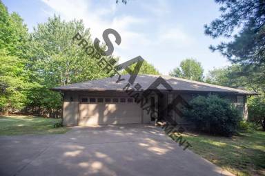 Main picture of 1335 E Township St