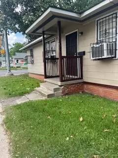 Main picture of 4088 N Foster Dr