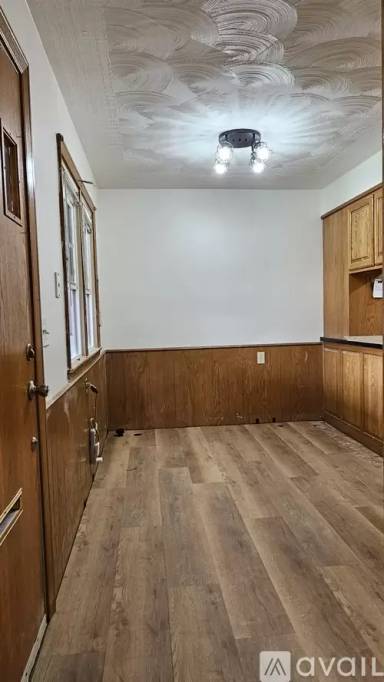 Main picture of 613 Herkimer Rd