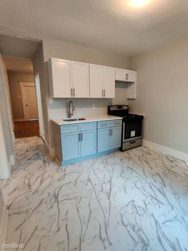 Main picture of 207 Stegman St