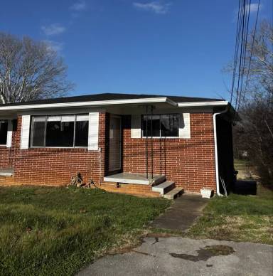 Main picture of 2103 McBrien Rd