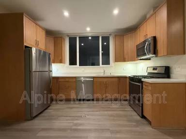 Main picture of 562 29th St