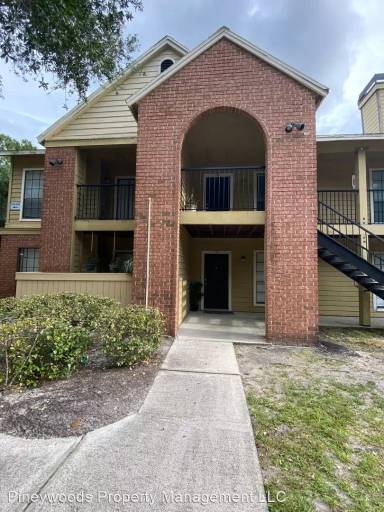 Main picture of 8718 Mallard Reserve Dr