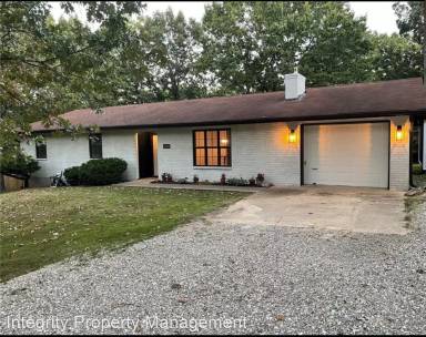 Main picture of 16580 Hardwood Ln