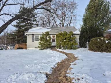 Main picture of 1002 N 76th St