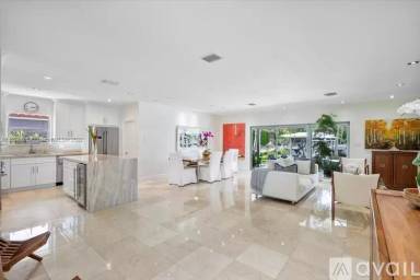 Main picture of 2095 Keystone Blvd