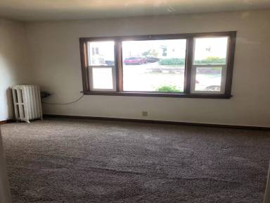 Main picture of 217 W Bluff St