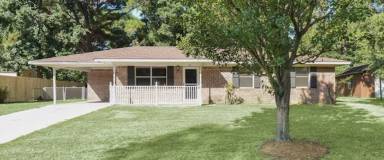 Main picture of 30 Dove Ct