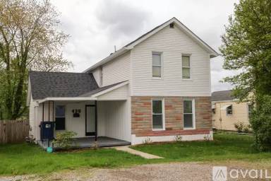 Main picture of 435 Ballard Ave
