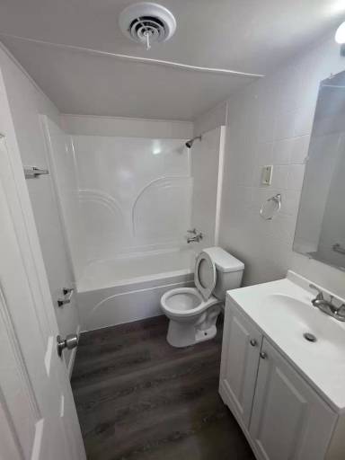 Main picture of 223 Saint John Dr