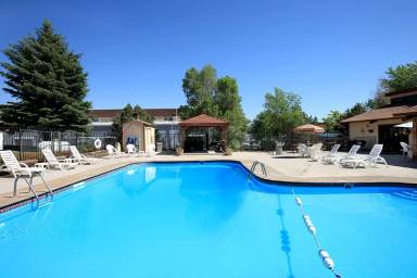 Main picture of Candlewood Apartments