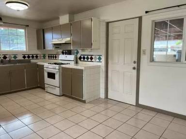Main picture of 641 Huali Way