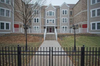 Main picture of 455 Dayton Ave
