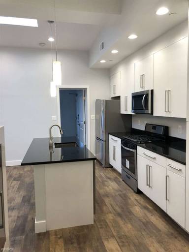 Main picture of 1262 Simms Pl NE