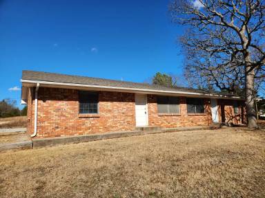 Main picture of 306 SE 10th
