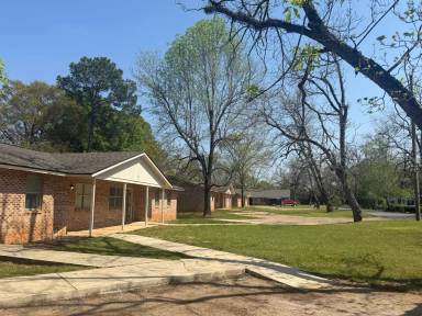 Main picture of 210 Schley Cir