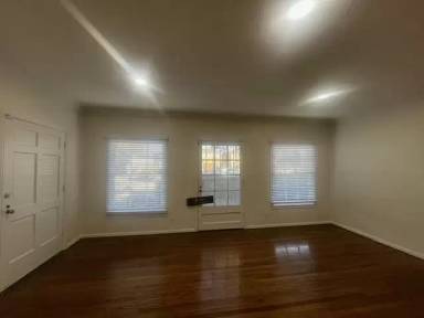 Main picture of 740 E Carson St