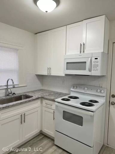 Main picture of 2910 Hummingbird Ln