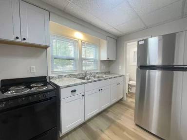 Main picture of 45 Ashland St