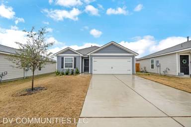 Main picture of 2955 Forsyth Cyn