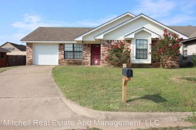 Main picture of 124 Black Forest Dr