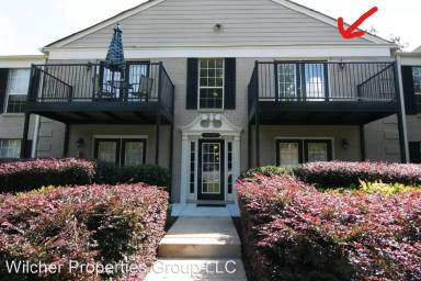 Main picture of 3462 Essex Ave