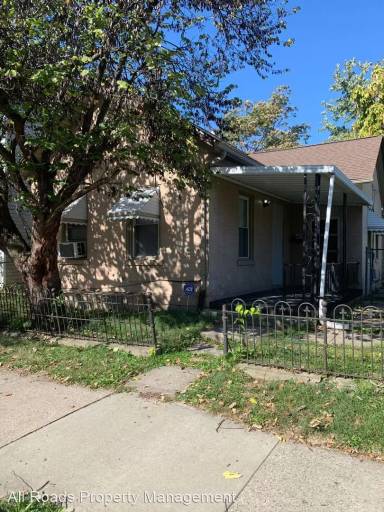 Main picture of 323 Xenia Ave