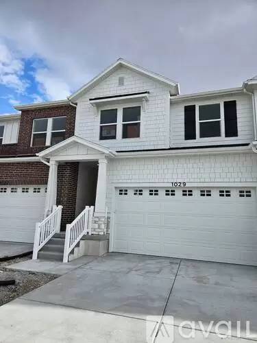 Main picture of 1029 W Coral Charm Way