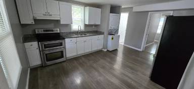 Main picture of 4 N Essex Ave