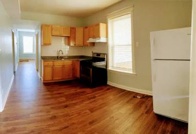 Main picture of 4431 S Marshfield Ave