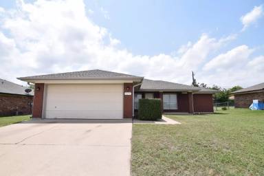 Main picture of 4605 Shawn Dr