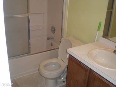 Main picture of 109 Reserve Cir