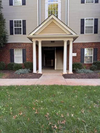 Main picture of 623 Wyndhurst Dr Apartments