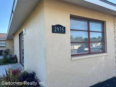Main picture of 2935 SE 15th Pl