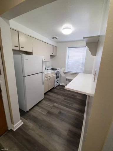 Main picture of 6709 N California Ave