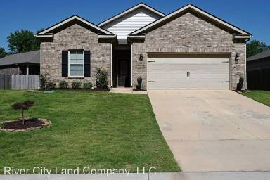 Main picture of 235 Vivian Way