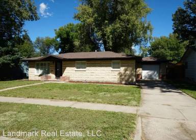 Main picture of 1042 E Jefferson St