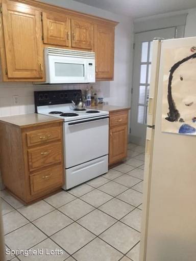 Main picture of 437 E Cherry St