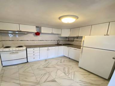 Main picture of 112 Mount Auburn St