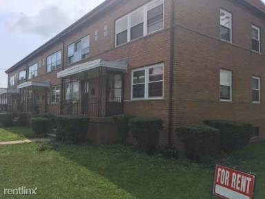 Main picture of 1901 Warwick Ave