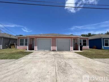 Main picture of 1210 Chaparral St